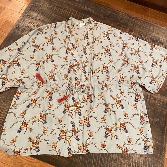 Stunning Floral Kimono Blue Drawstring Waist DR2 Size M/L Medium Large cinch - Picture 1 of 10